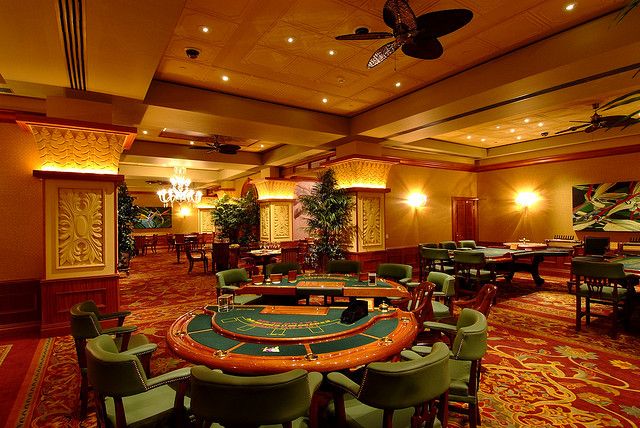 teenpattireferearn Live Casino